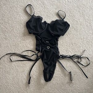 SHEIN Black Lace-Up Bodysuit